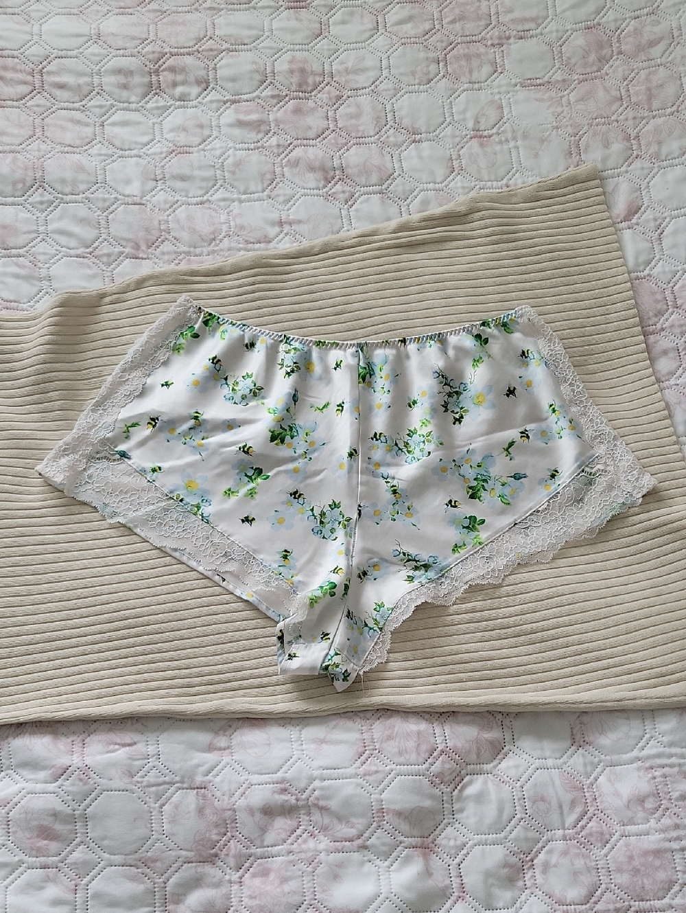 Victoria's Secret White Floral Lace-Trim Sleep Shorts